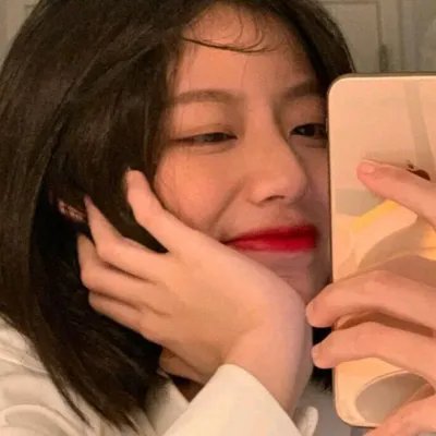 花吃了那女孩